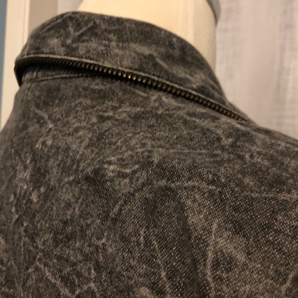 Grey Jacket - Picture 8 of 12